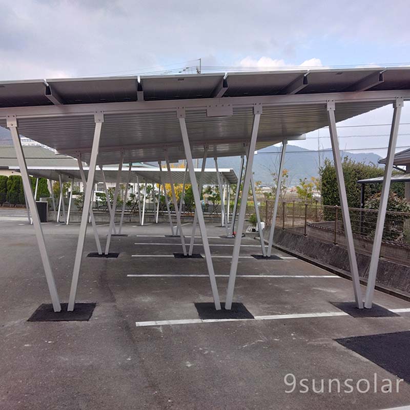 Aprovechar la energía solar: Los beneficios de los sistemas fotovoltaicos de cocheras en estacionamientos